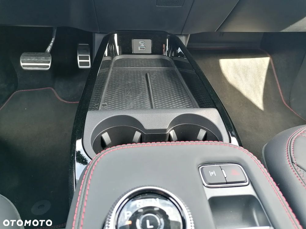 Ford Mustang Mach-E 98kWh AWD Premium - 31