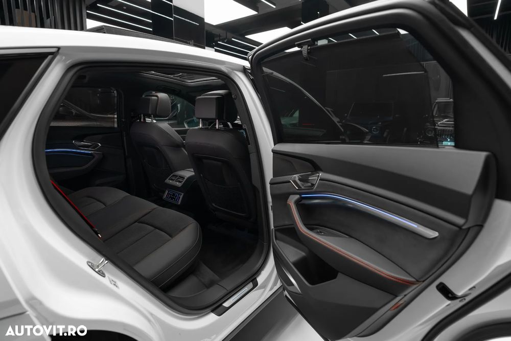 Audi Q8 55 quattro S Line - 31