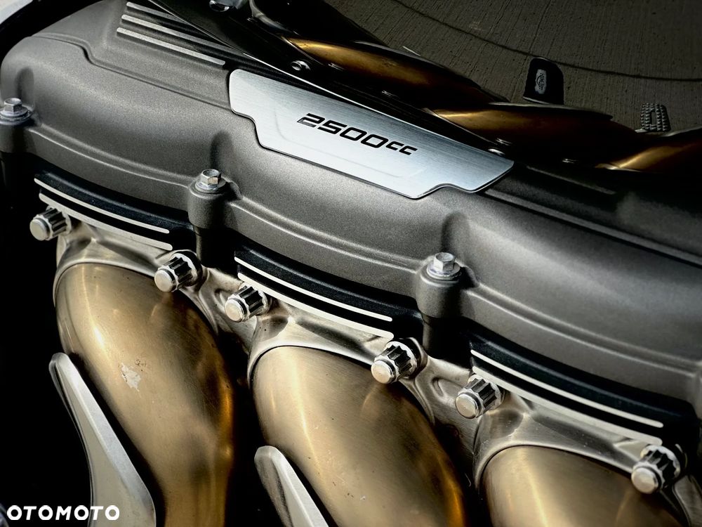 Triumph Rocket - 18
