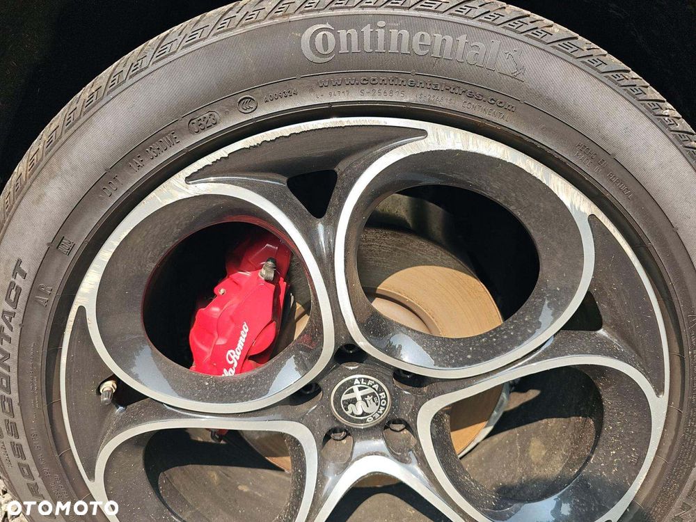 Alfa Romeo Stelvio 2.0 Turbo Veloce TI Q4 - 13
