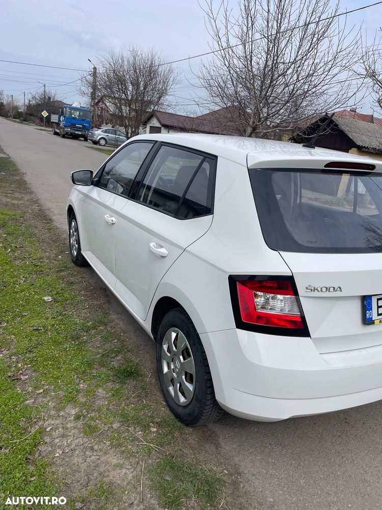 Skoda Fabia 1.0 Active - 4
