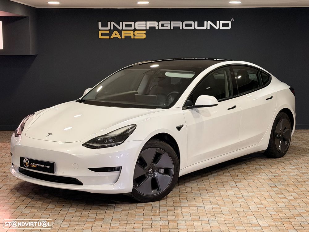 Tesla Model 3 Standard Range Plus RWD - 2