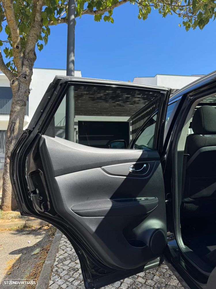 Nissan Qashqai 1.2 DIG-T N-Connecta RS+PS 18 - 16