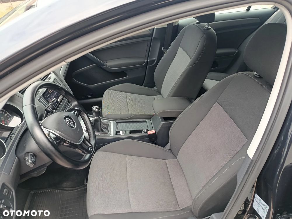 Volkswagen Golf 1.6 TDI BlueMotion Technology Comfortline - 8