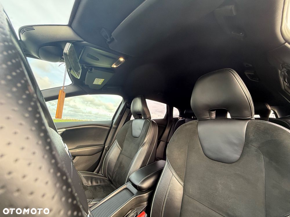 Volvo V40 D4 Drive-E R-Design Momentum - 14