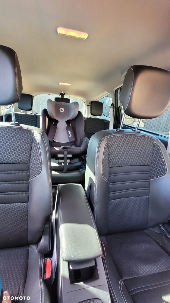 Renault Scenic 1.6 dCi Bose - 9