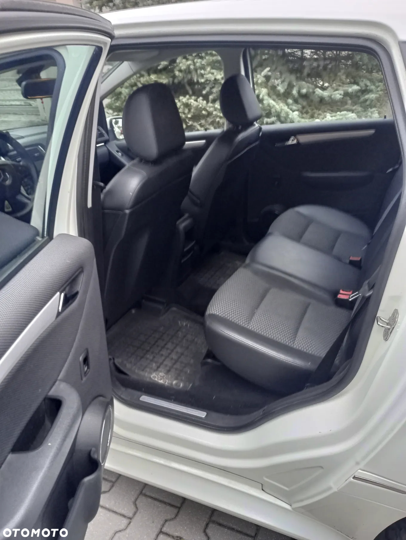 Mercedes-Benz Klasa B 200 CDI - 12