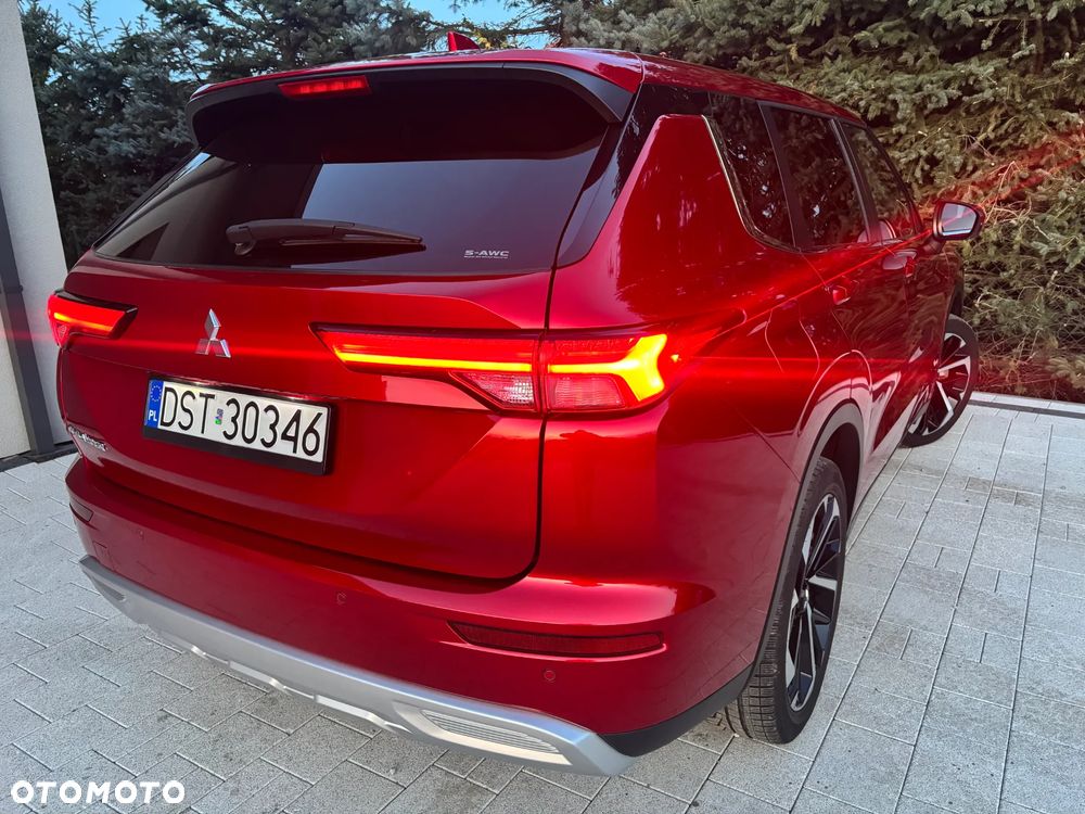 Mitsubishi Outlander - 10