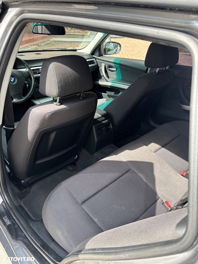 BMW 3 Series 2010 — imagine 6