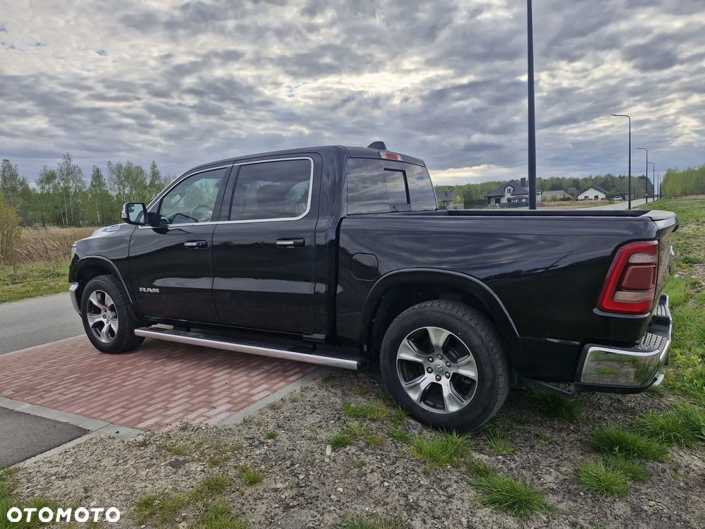 RAM 1500 Crew Cab Shortbed Laramie - 12