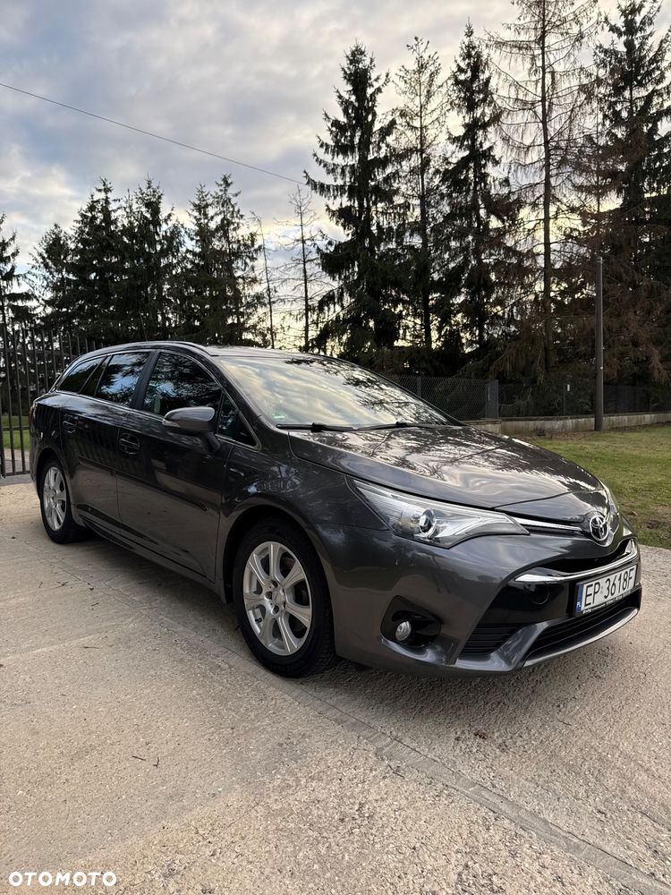 Toyota Avensis 2.0 D-4D Active Business - 4