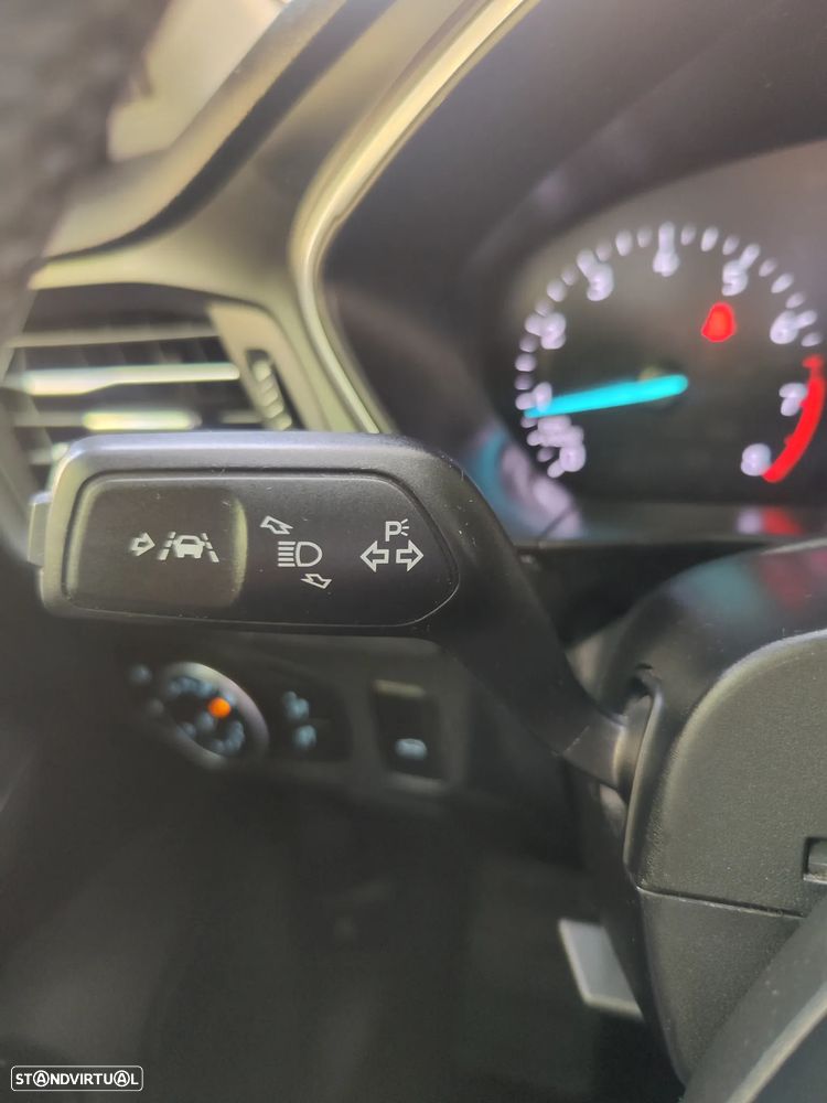 Ford Focus SW 1.0 EcoBoost Active Aut. - 32