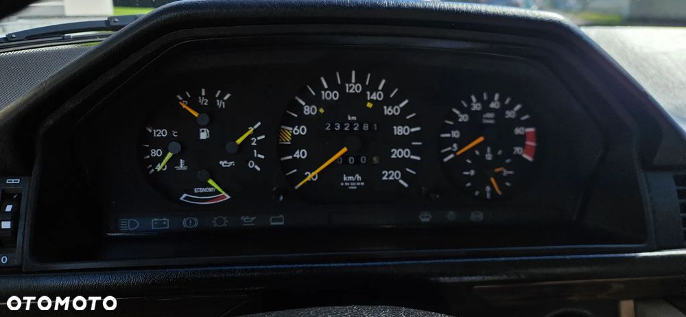 Mercedes-Benz W124 (1984-1993) - 9