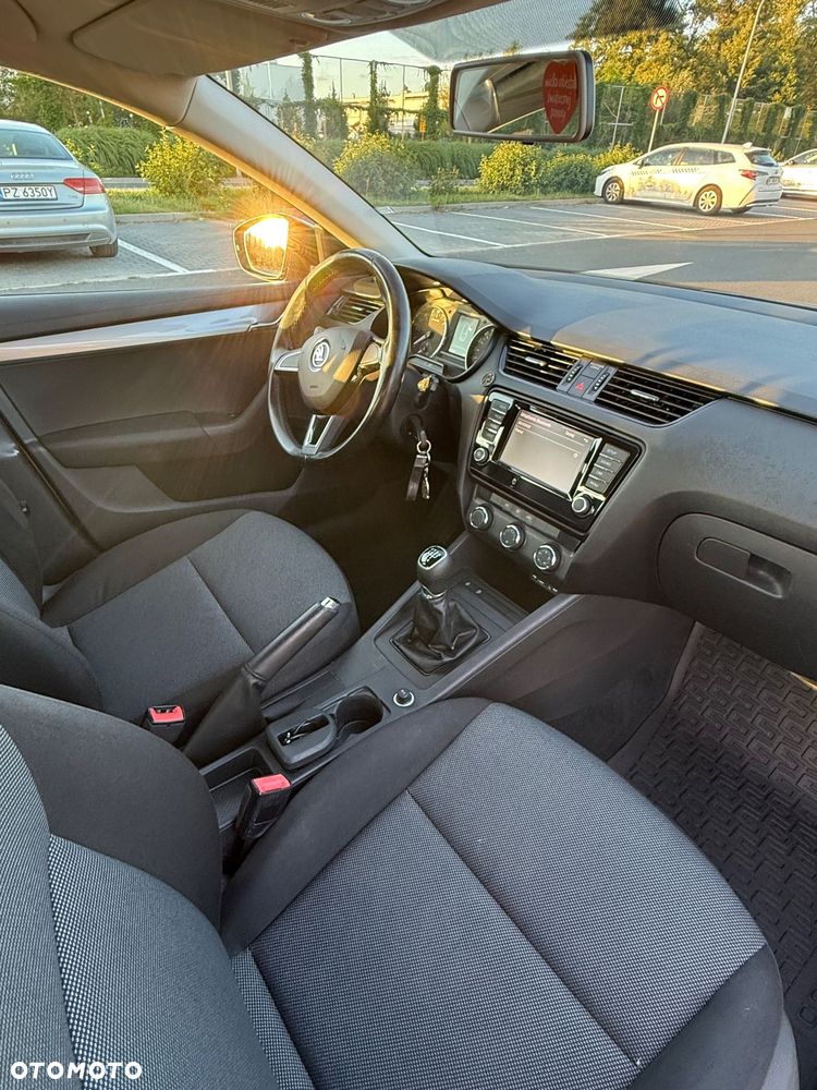 Skoda Octavia 1.6 TDI Active - 9