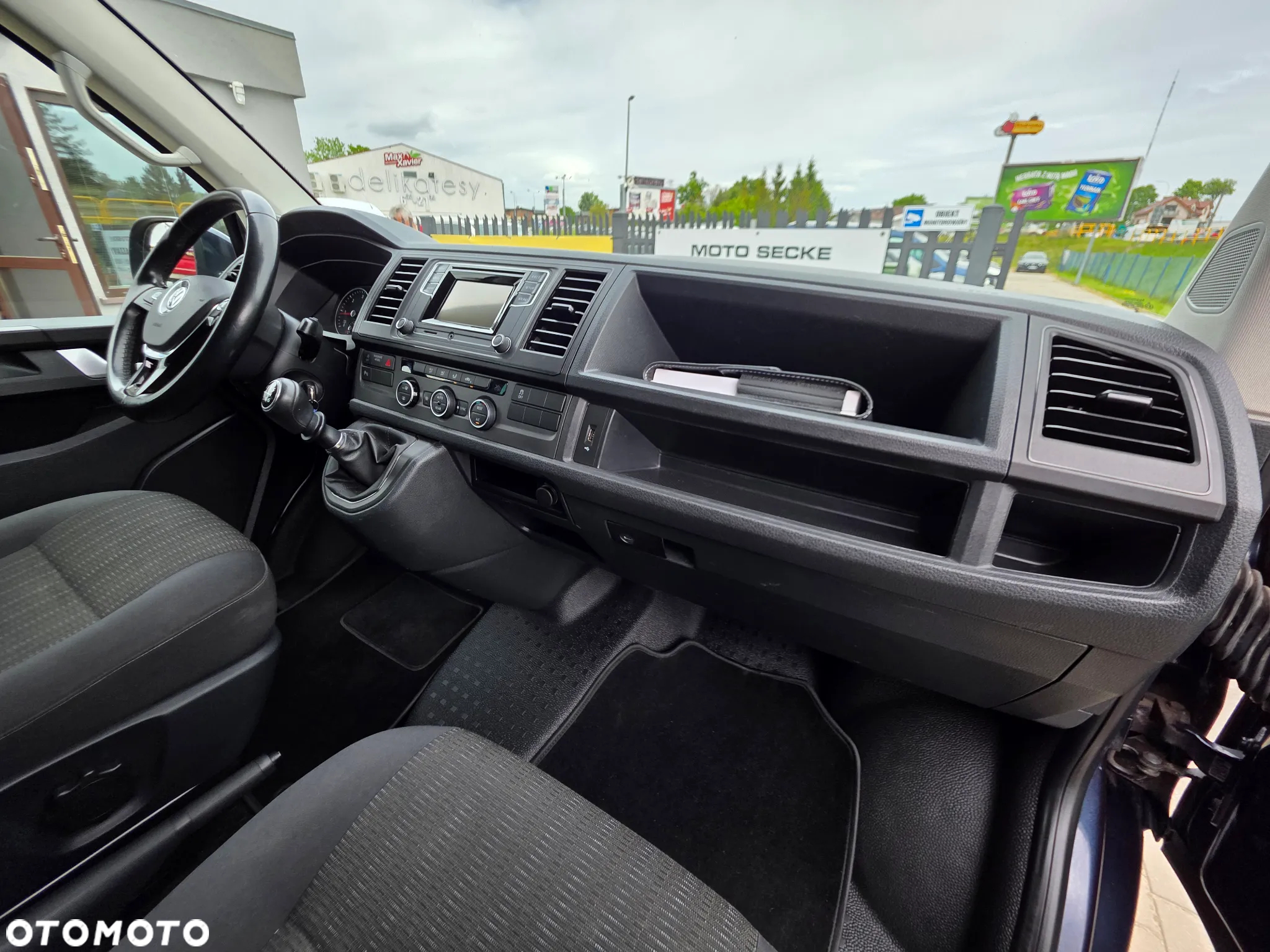 Volkswagen Caravelle 2.0 TDI L2 Comfortline - 13