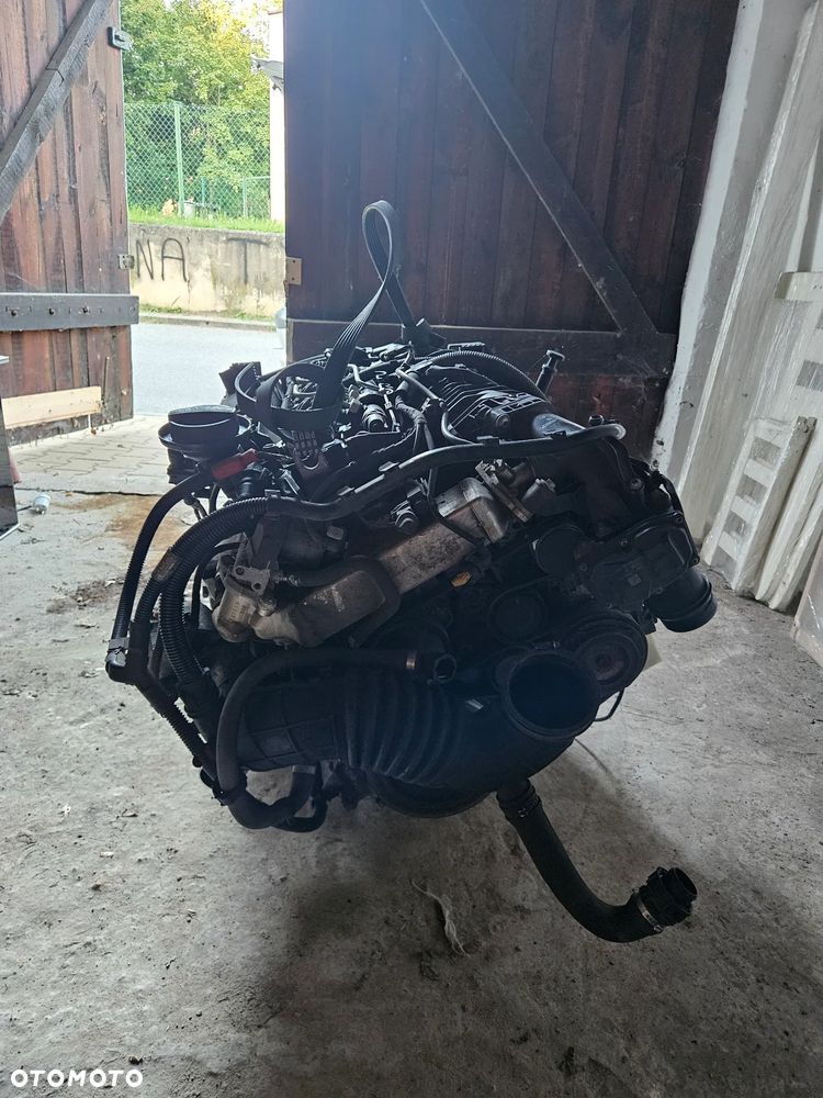 Sprzedam Kompletny uszkodzony silnik wraz ze skrzynią BMW f30 318d 2012r. - 2