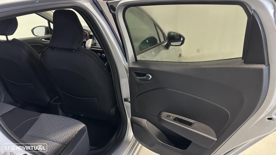 Renault Clio 1.0 TCe Evolution Bi-Fuel - 26