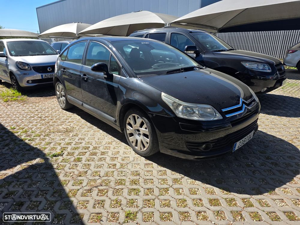 Citroën C4 1.6 HDi 110 Exclusive - 4