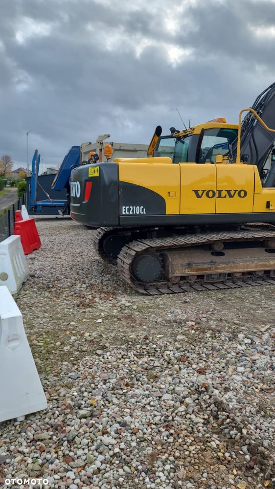 Volvo EC210CL - 19