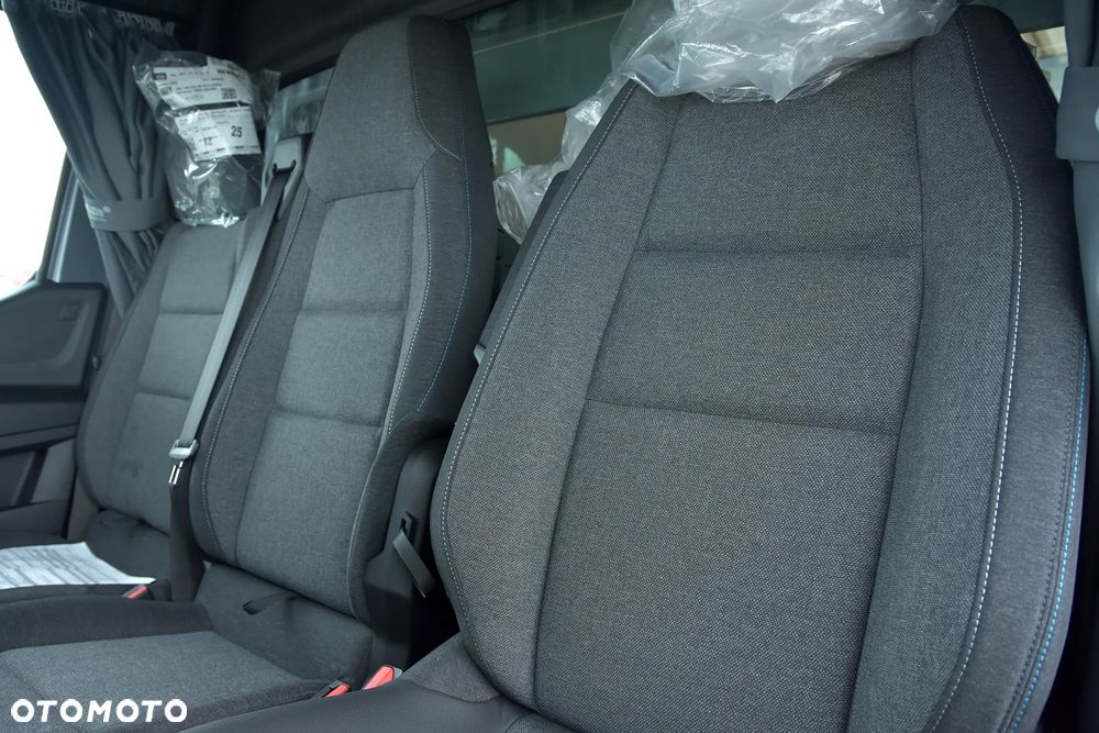 Renault Master Zabudowa 9EP + Winda - 9