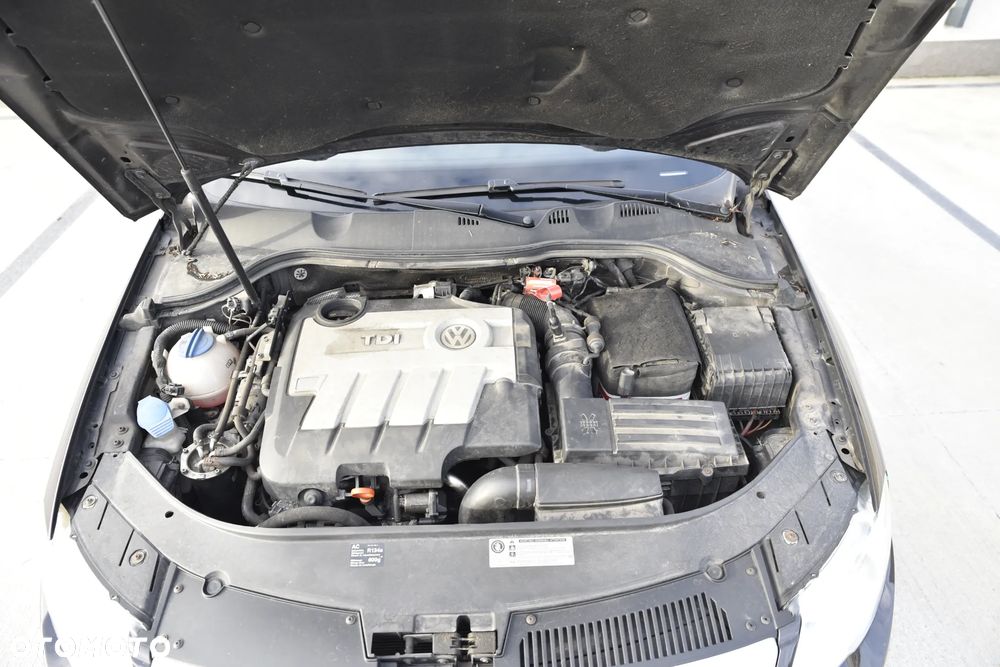 Volkswagen Passat 2.0 TDI DPF Highline DSG - 10
