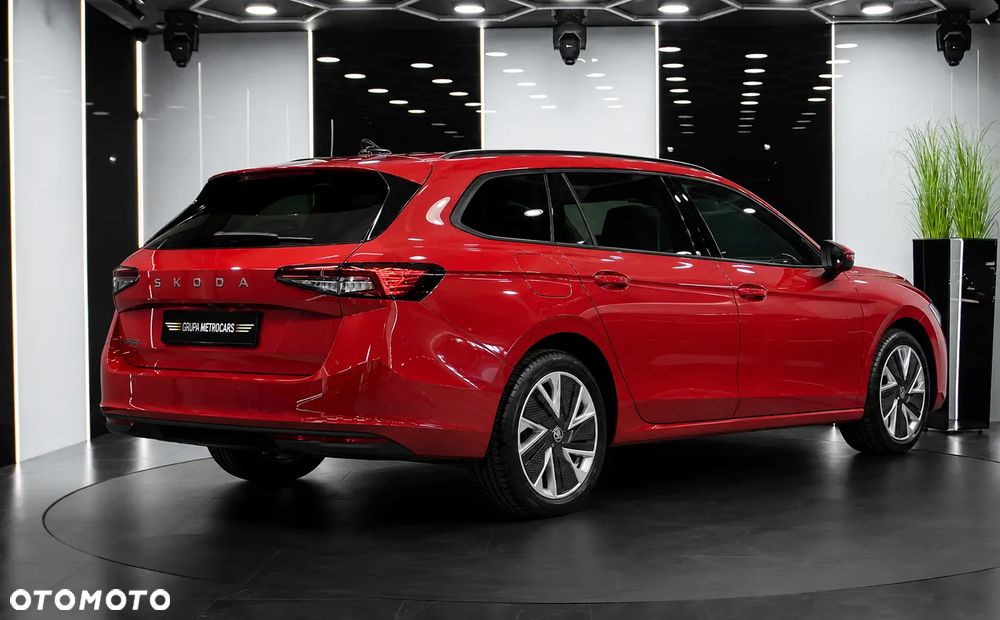 Skoda Superb 2.0 TDI SCR Selection DSG - 4
