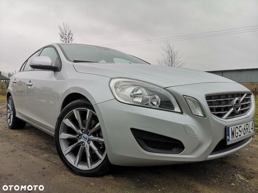 Volvo S60 DRIVe Momentum - 1