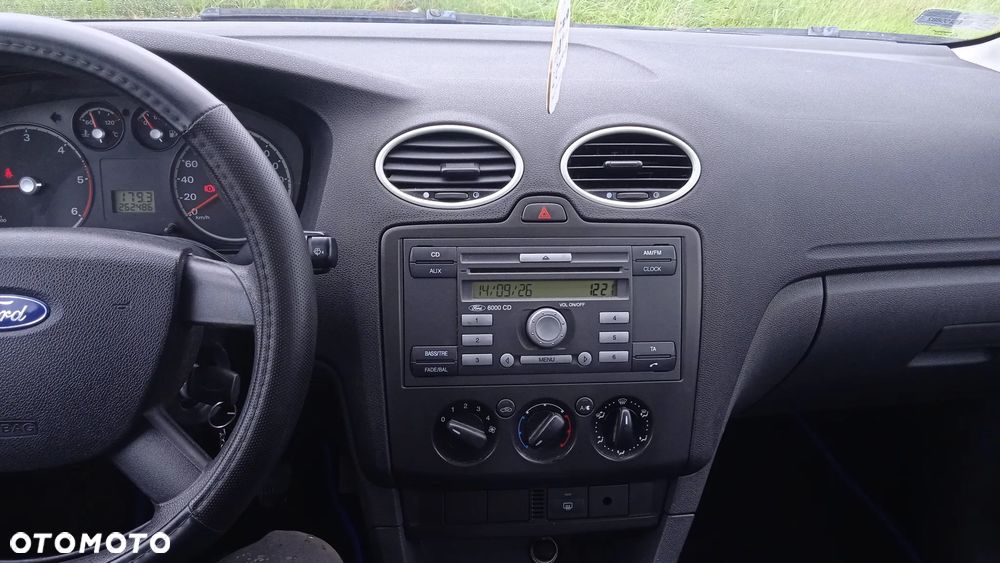 Ford Focus - 10