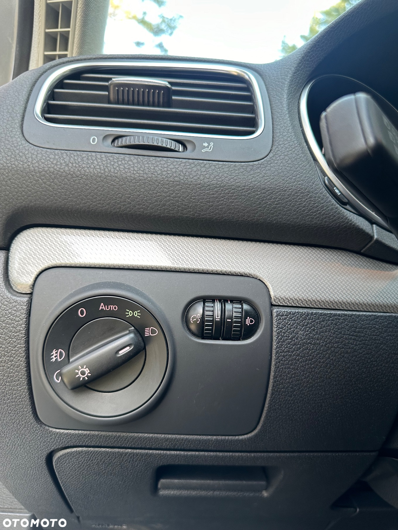 Volkswagen Golf 1.2 TSI BlueMotion Technology MATCH - 13