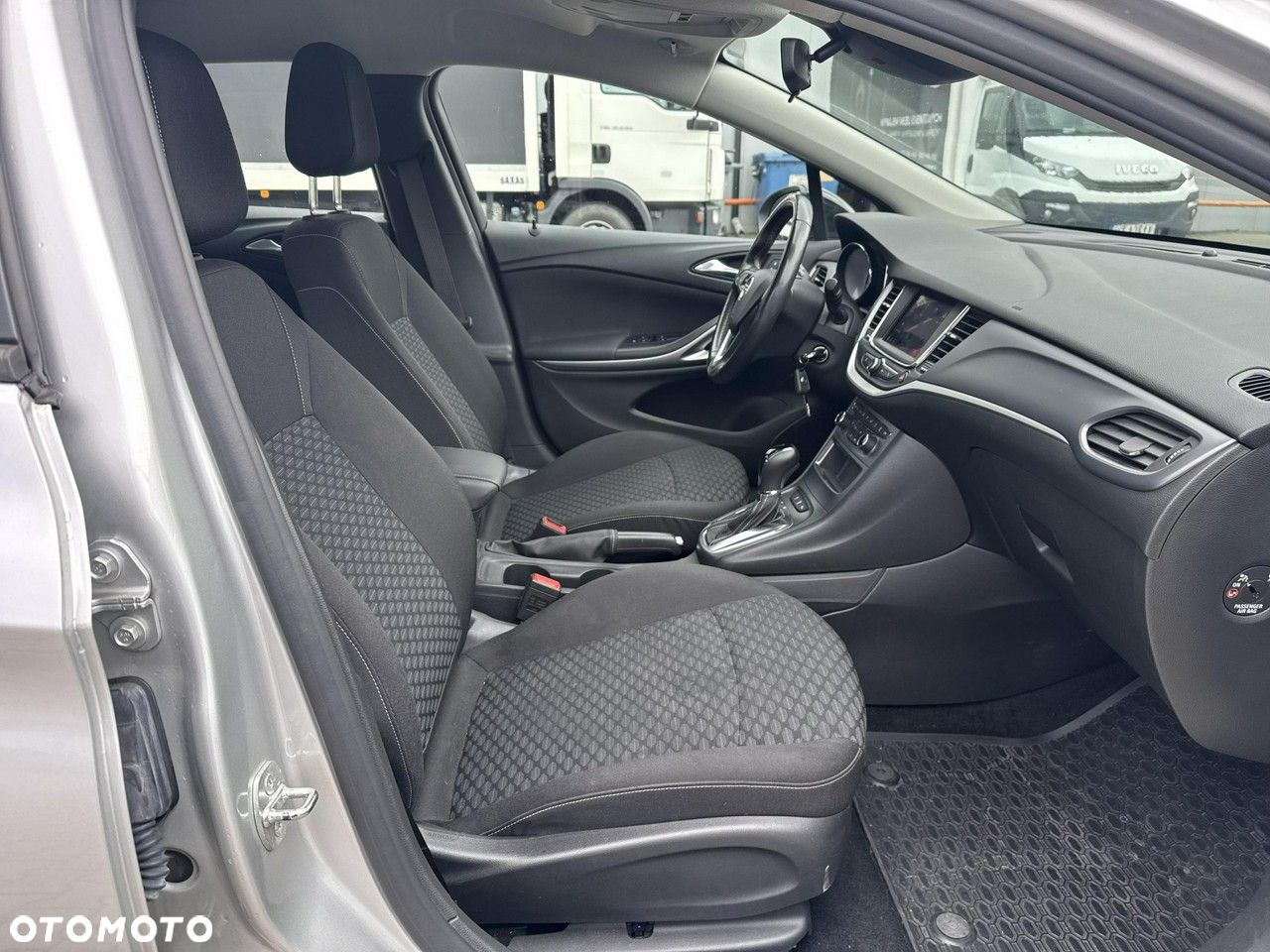 Opel Astra V 1.4 T Edition S&S - 20