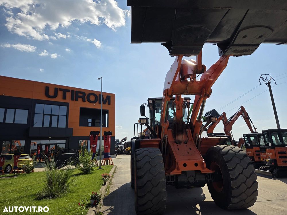 Hitachi ZW310-6, 2019, 7.734h, cupa 5mc, 28 tone, Gresare automata, Cantar, Anvelope Goodyear L5 70% ok, camera spate, consum 17,6l/h, descarca la 4,4m, motor 285CP, VIRARE JOYSTICK, revizii ok, STARE FOARTE BUNA, posibilitate leasing-PROMOTIE 98.750 eur+Tva - 7