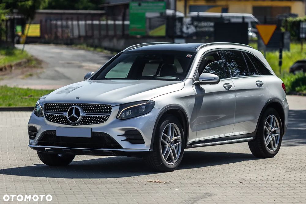 Mercedes-Benz GLC 250 d 4Matic 9G-TRONIC AMG Line - 2
