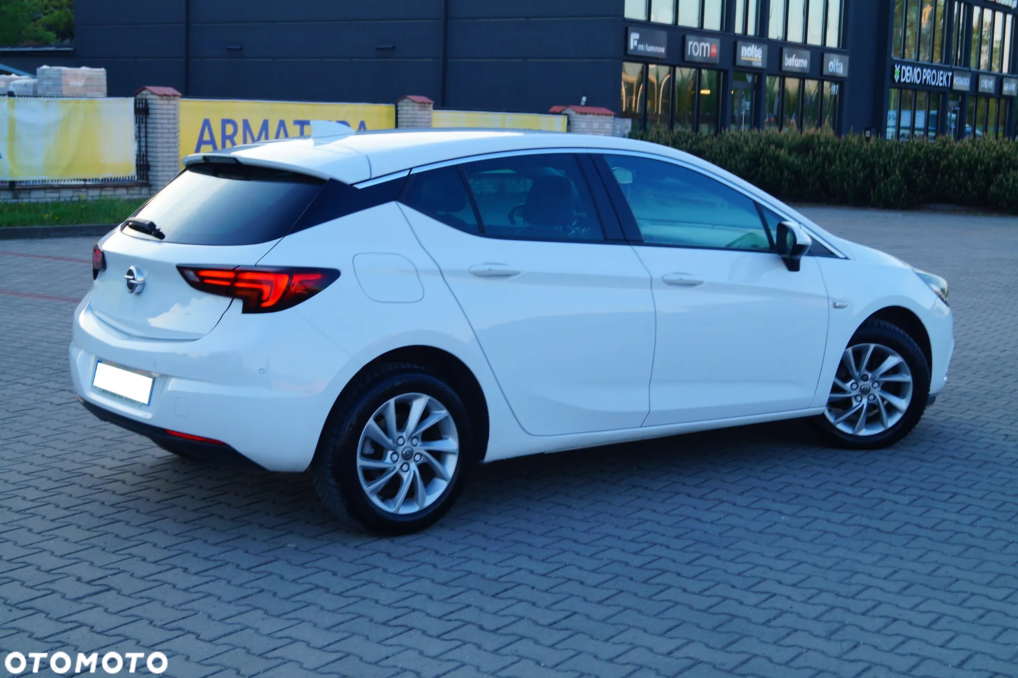 Opel Astra V 1.4 T Elite S&S - 3