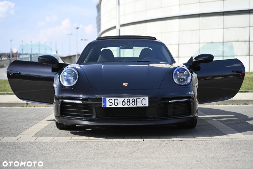 Porsche 911 Carrera S - 10