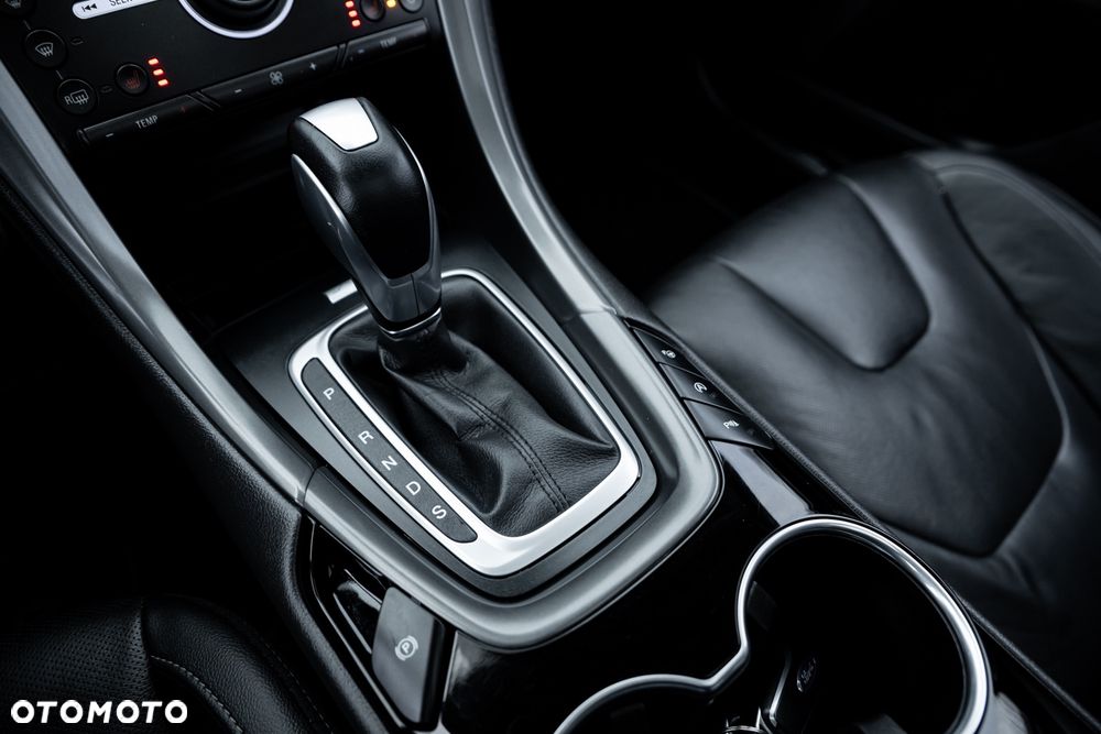 Ford Mondeo 2.0 EcoBoost ST-Line - 33