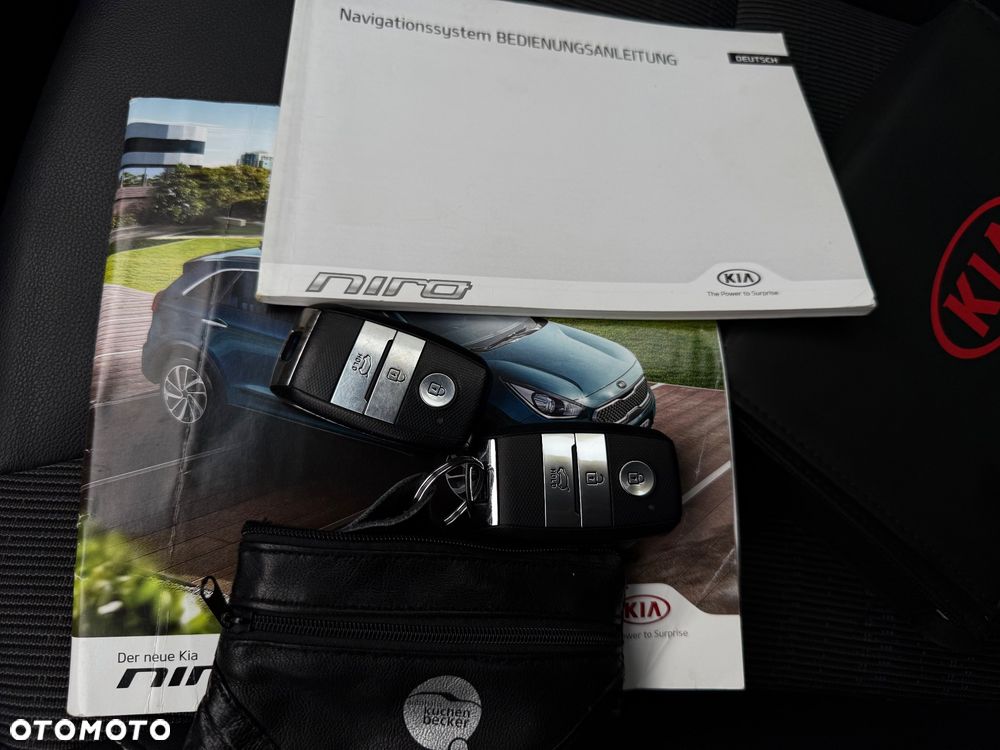 Kia Niro 1.6 GDI Hybrid L - 18