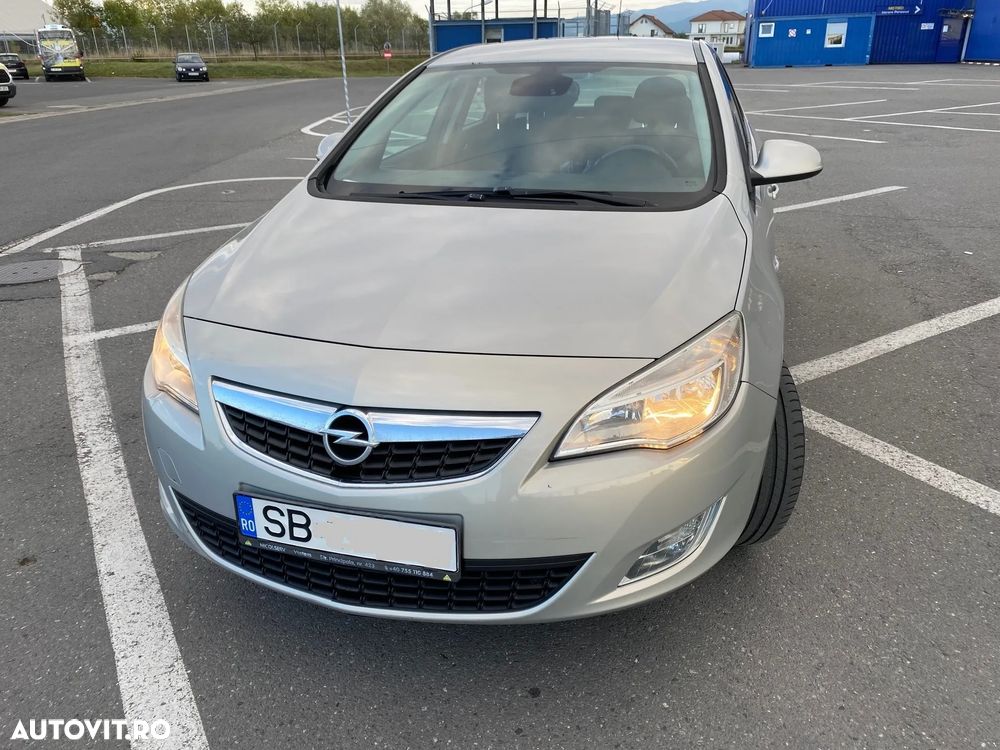 Opel Astra 1.6 Enjoy - 10