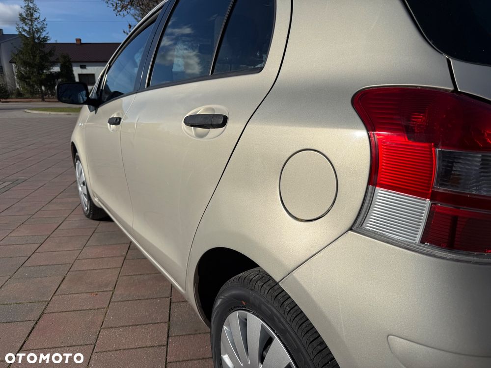 Toyota Yaris 1.33 Luna - 14