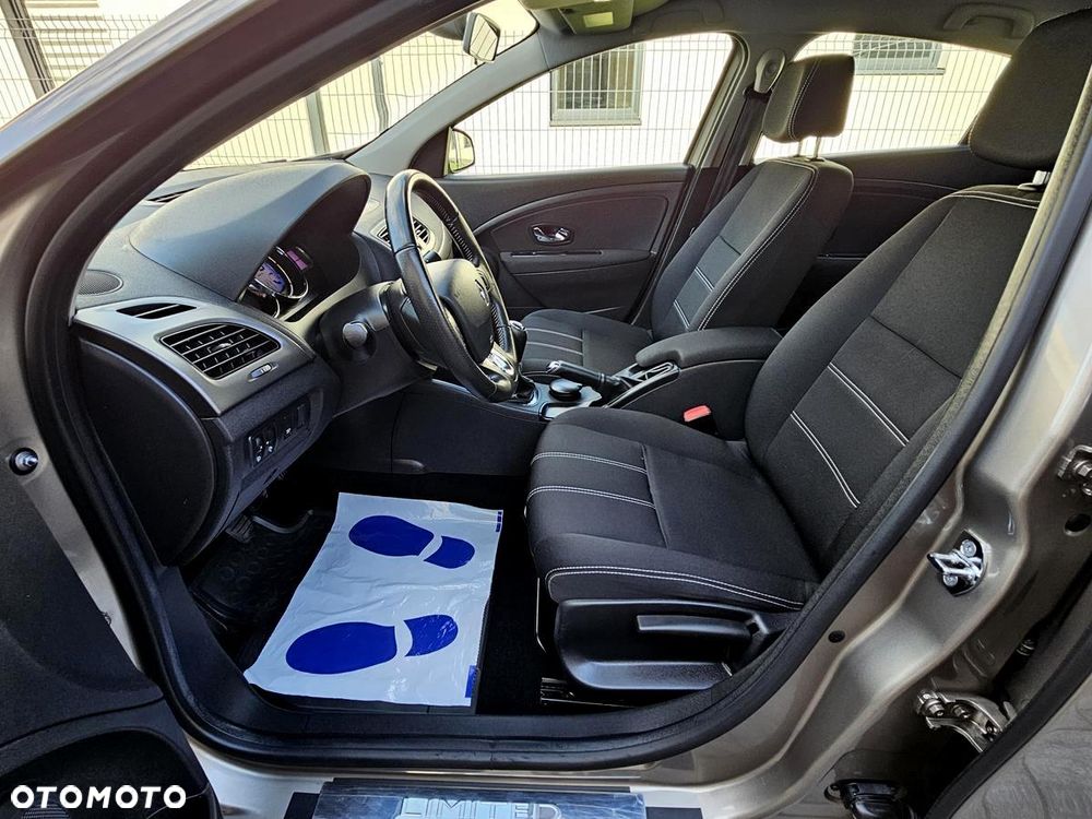 Renault Fluence 1.6 16V Limited - 22