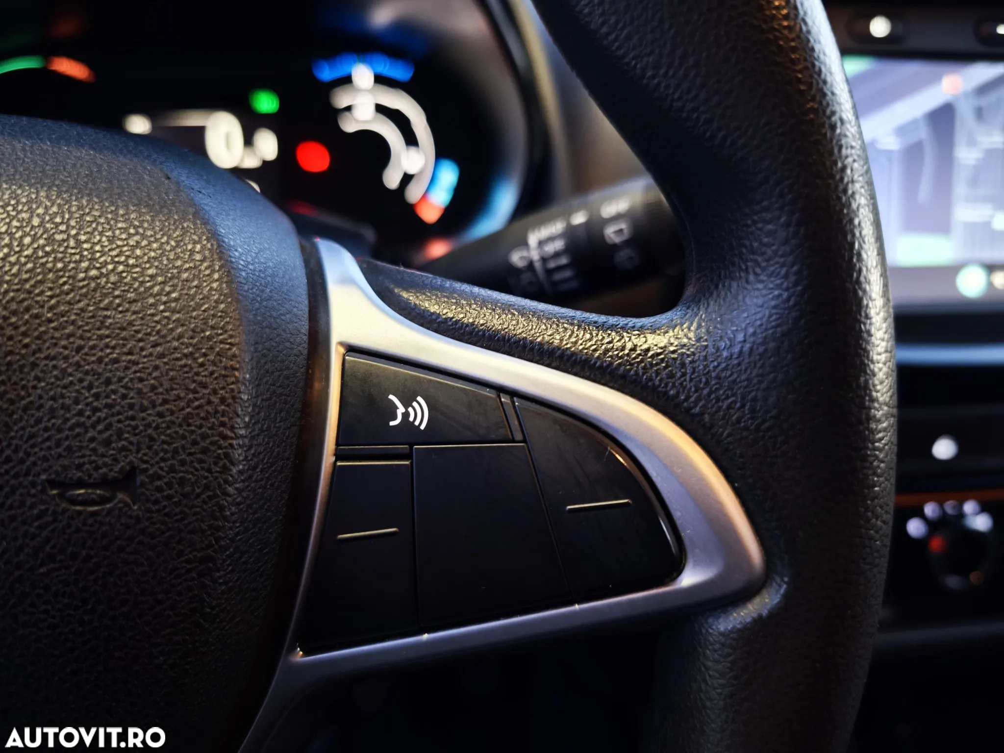 Dacia Spring Expression - 13