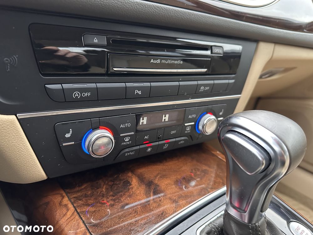 Audi A6 Avant 2.0 TDI DPF multitronic - 30