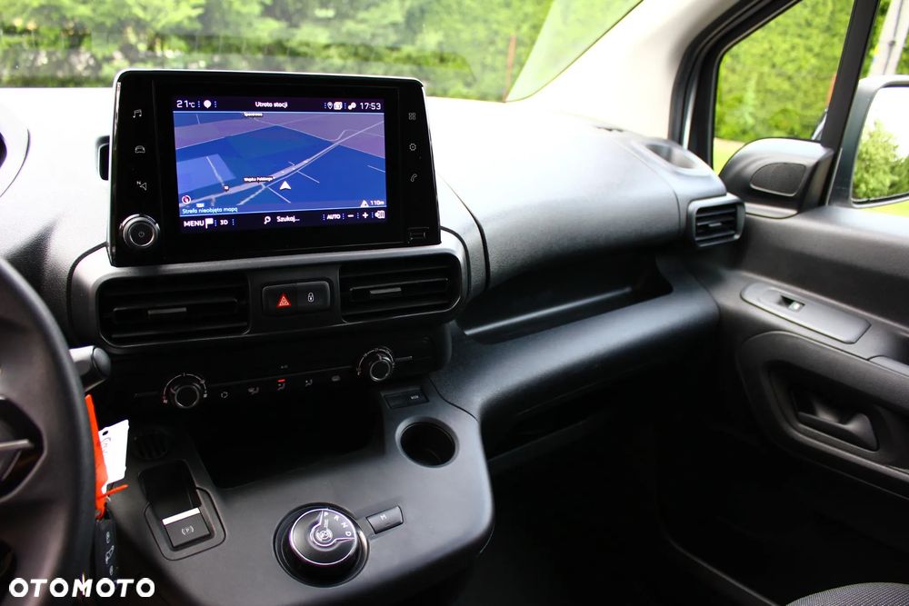 Peugeot PARTNER 1.5HDI 130KM AUTOMAT 8 BIEGÓW LONG DŁUGI 3 OSOBOWY PERFEKT AUTO NAVIGACJA KAMERY,ASYSTENTY,VF23% - 28