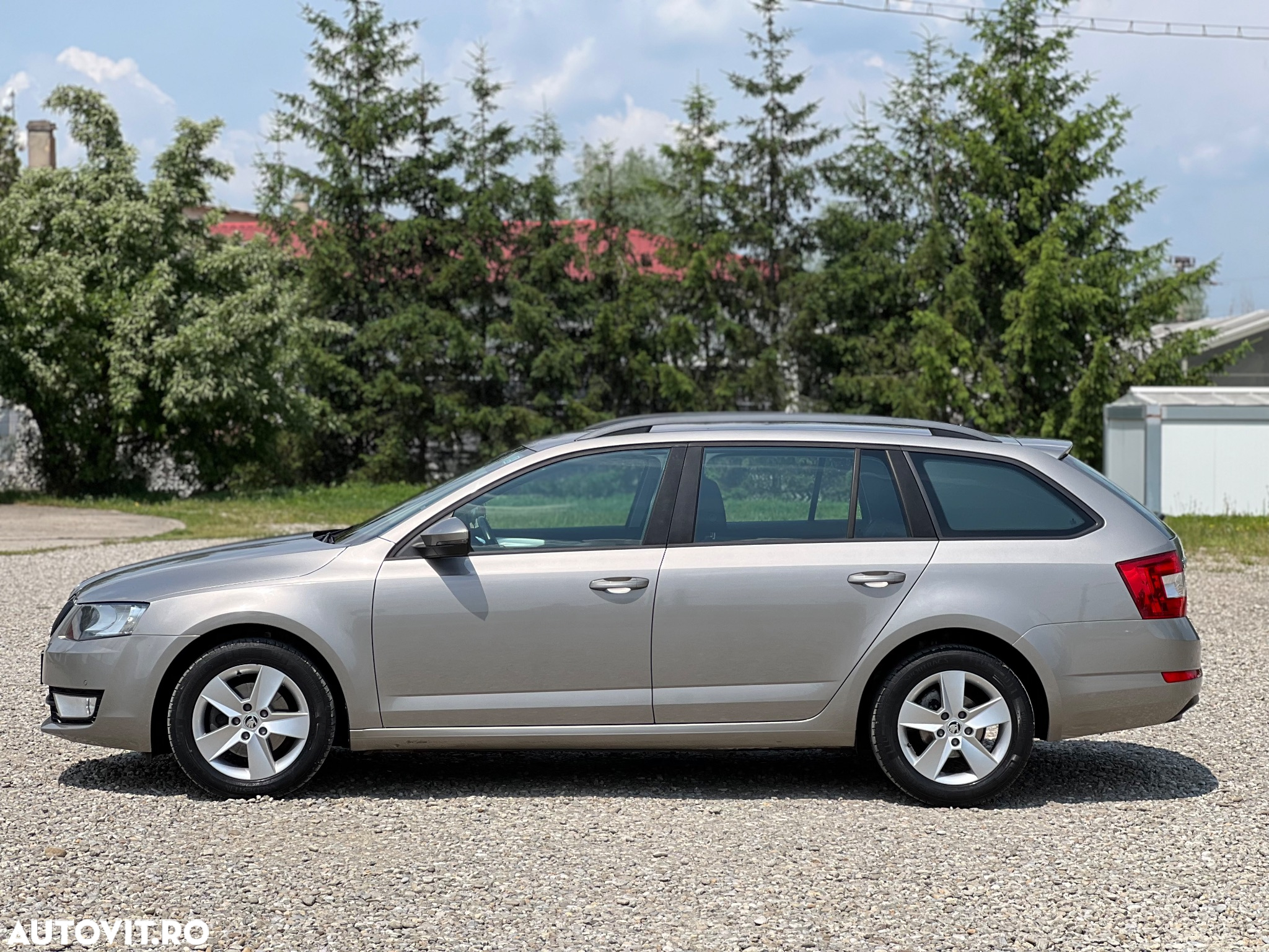 Skoda Octavia Combi 1.6 TDI GreenLine - 9