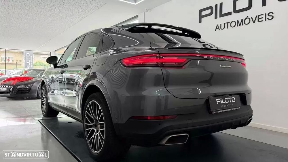 Porsche Cayenne Coupé E-Hybrid - 8