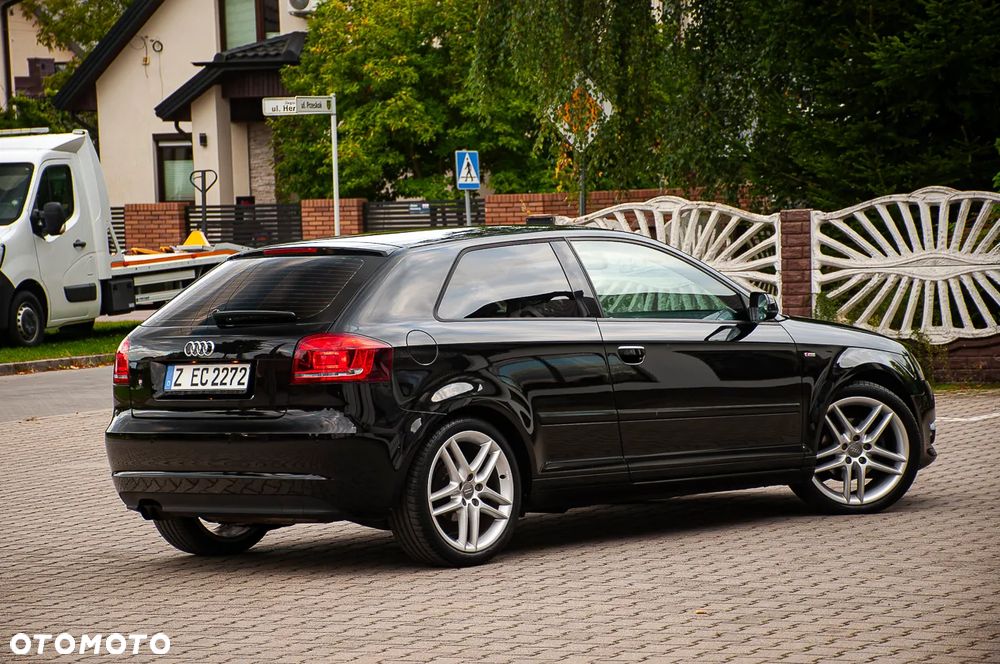 Audi A3 3-drzwiowe 1.4 TFSI S line Sportpaket (plus) - 21