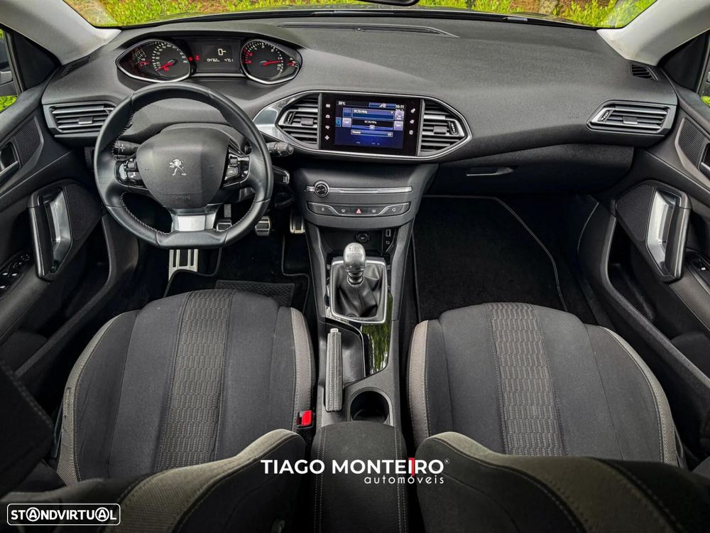 Peugeot 308 SW - 32