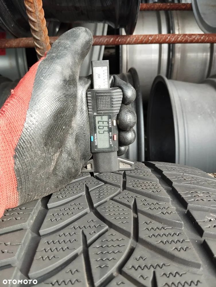 Opony Zimowe 265 40 20 Goodyear Ultra Grip Performance Audi - 9