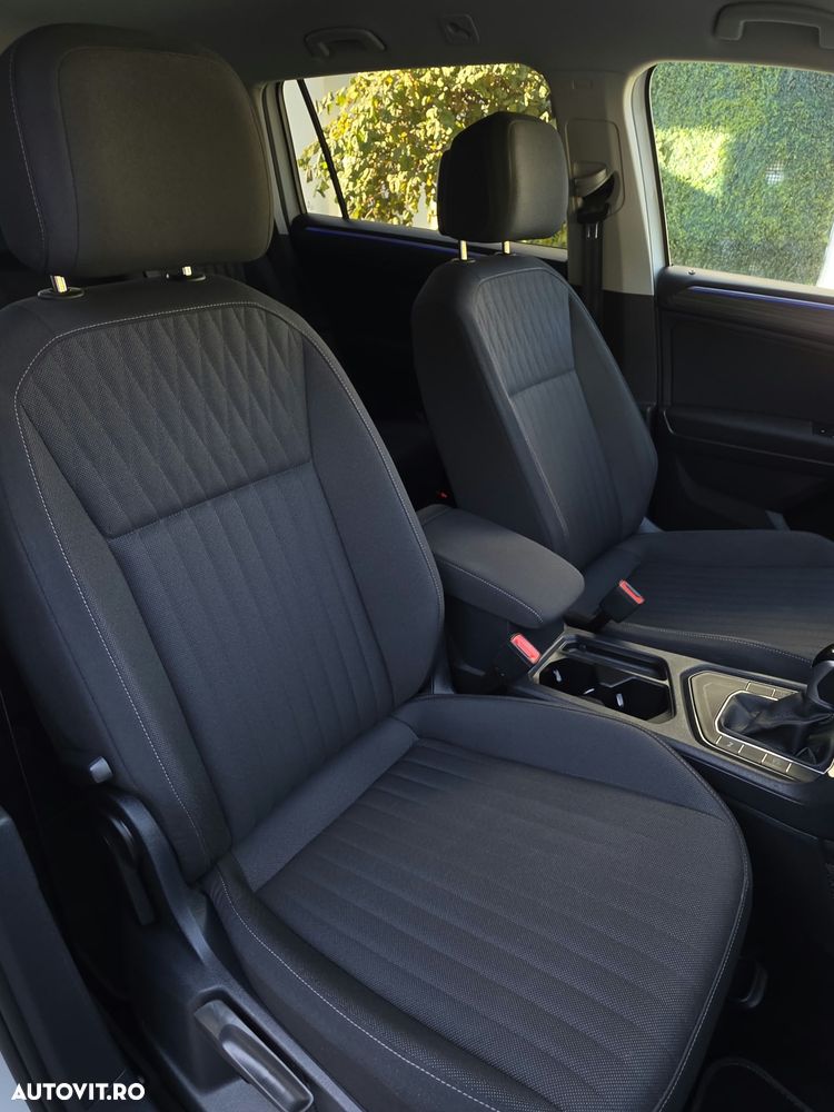 Volkswagen Tiguan - 8