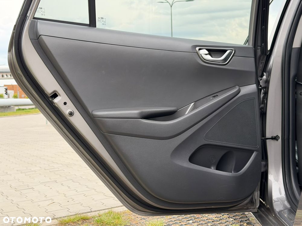 Hyundai IONIQ Hybrid Premium - 18