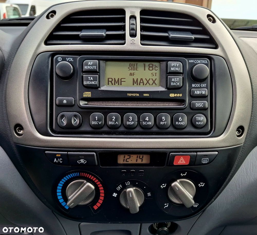 Toyota RAV4 2.0 VVT-i Sol - 26